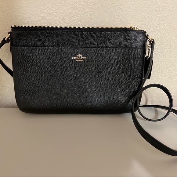 Coach cross body purse - Picture 1 of 2